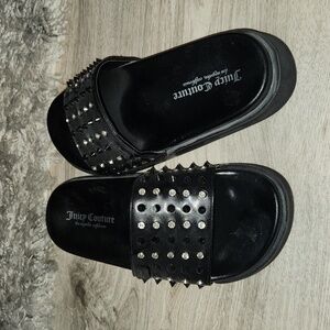 Studded platform slides